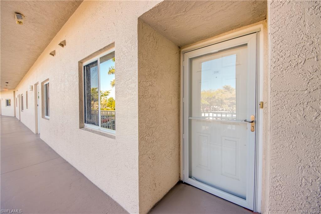 14831 Park Lake Dr # 206 Property Photo 4