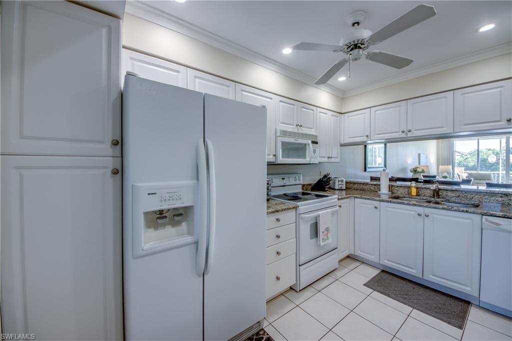 14831 Park Lake Dr # 206 Property Photo 8