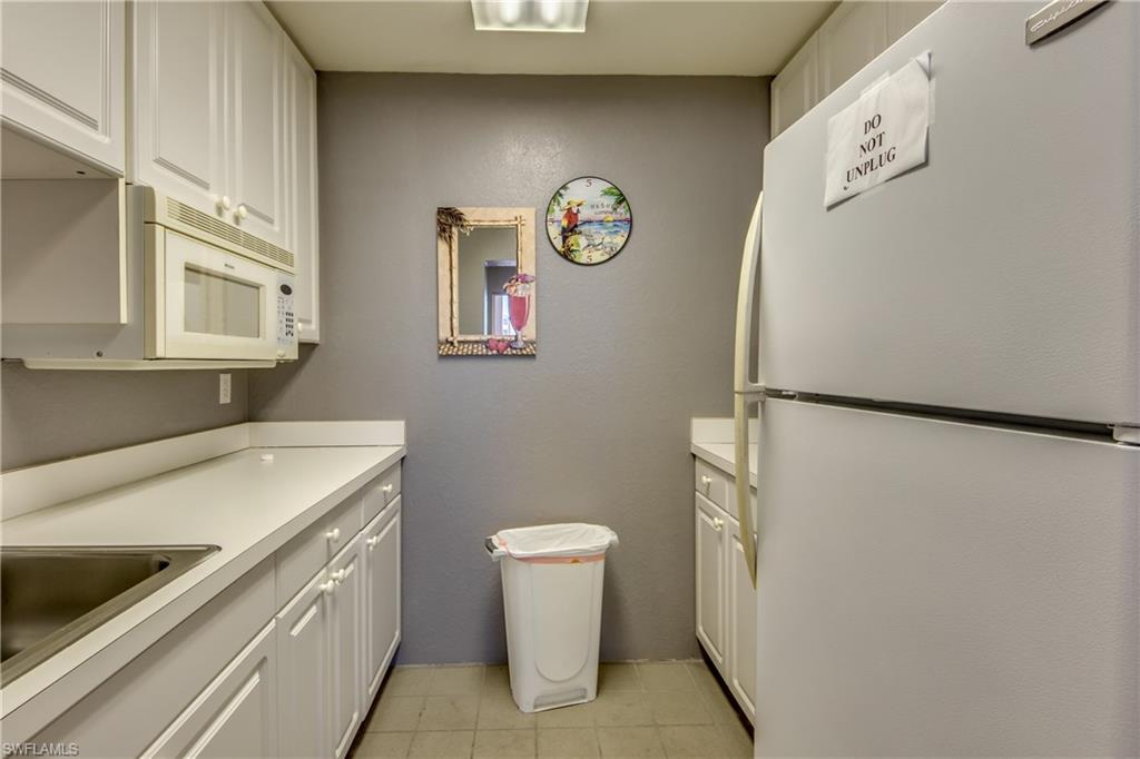 14831 Park Lake Dr # 206 Property Photo 40
