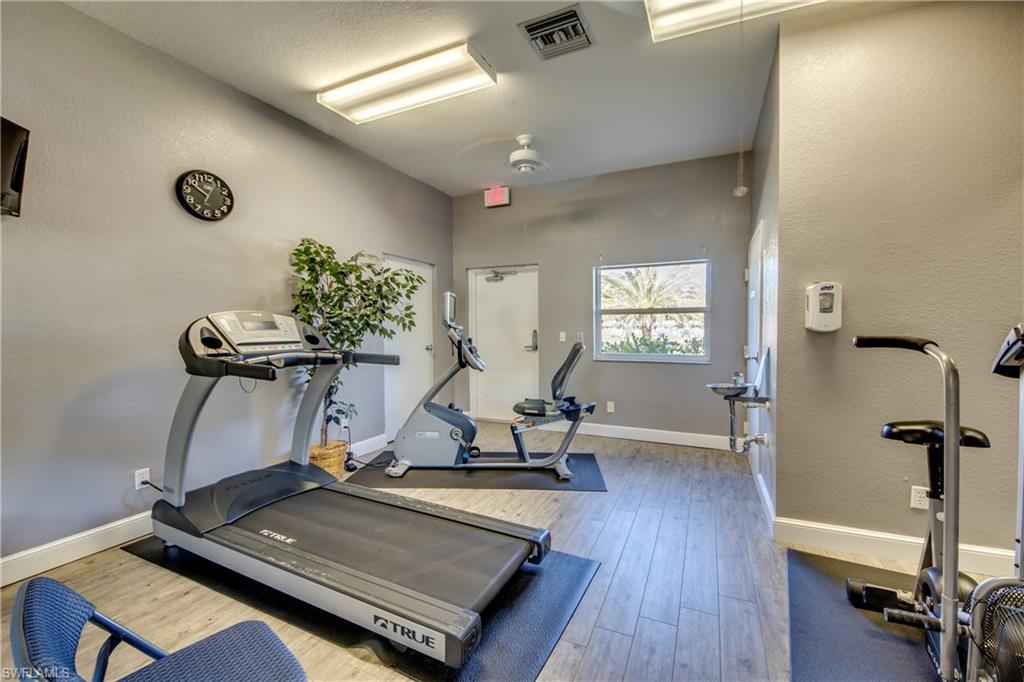 14831 Park Lake Dr # 206 Property Photo 42