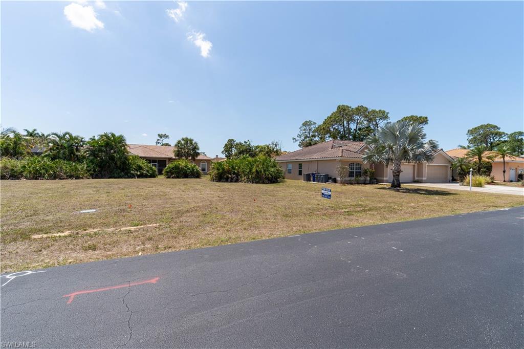 11273 Coimbra Ln Property Photo 12