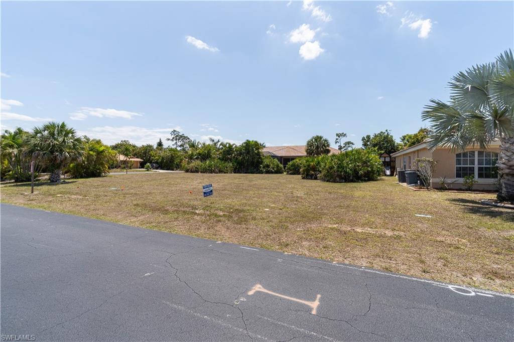 11273 Coimbra Ln Property Photo 14