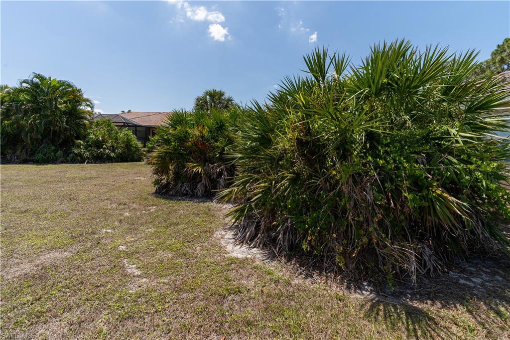 11273 Coimbra Ln Property Photo 16