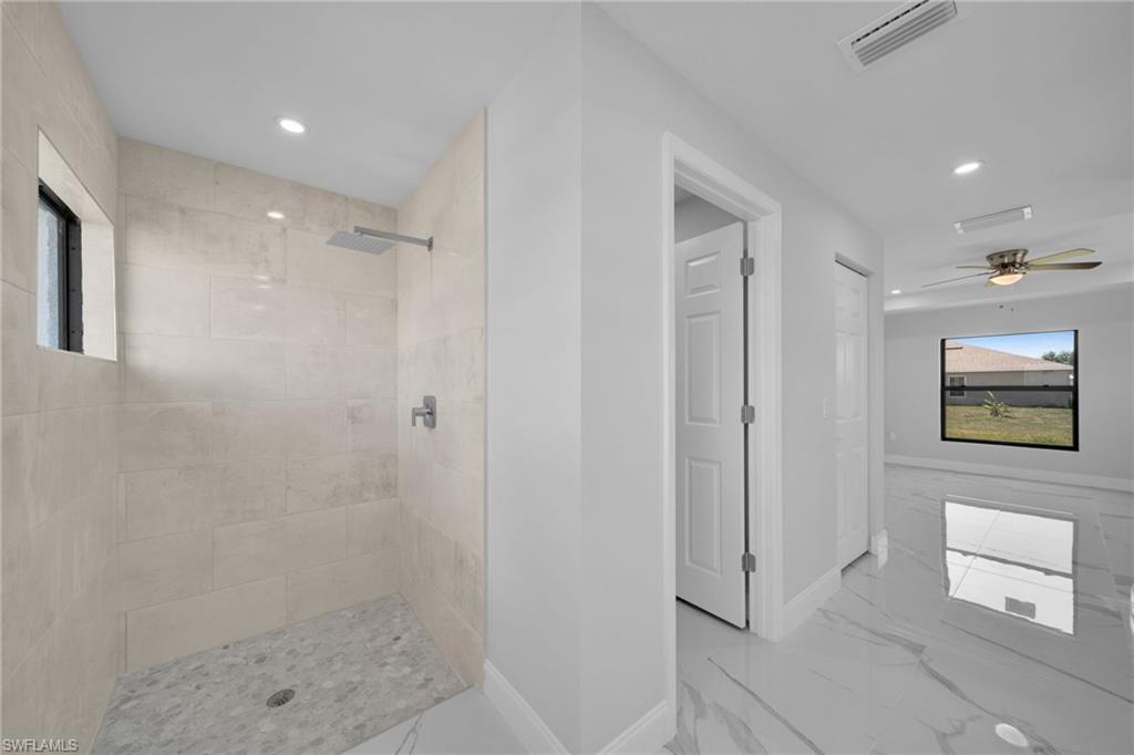 1102 Santa Barbara Blvd N Property Photo 4
