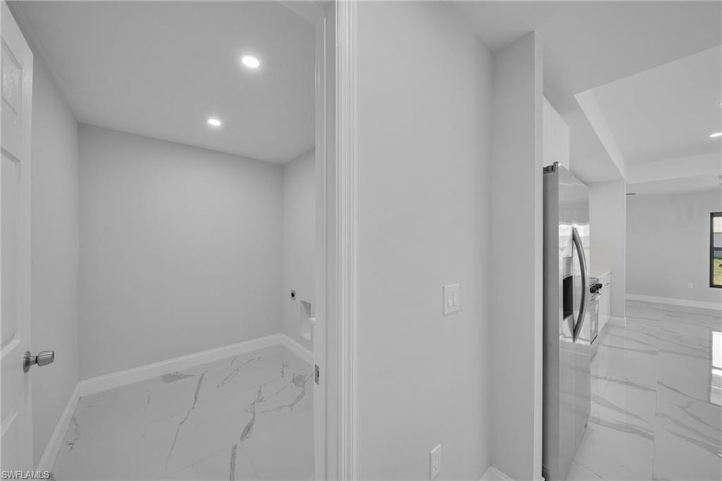 1102 Santa Barbara Blvd N Property Photo 8