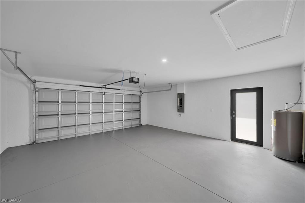1102 Santa Barbara Blvd N Property Photo 22