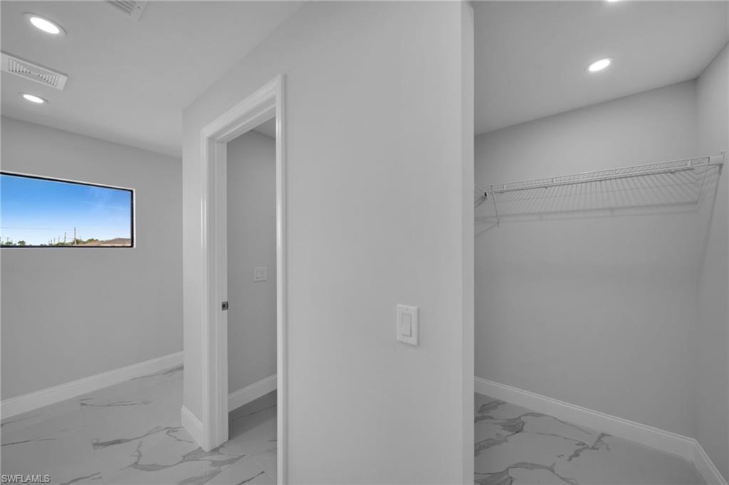 1102 Santa Barbara Blvd N Property Photo 28