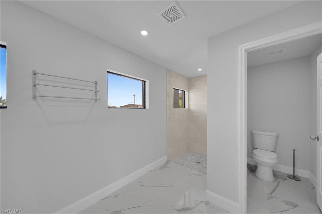 1102 Santa Barbara Blvd N Property Photo 29