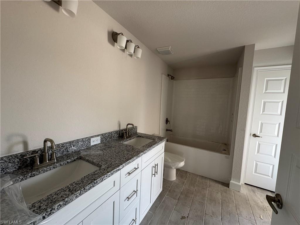 302 Se 15th Ter Property Photo 12