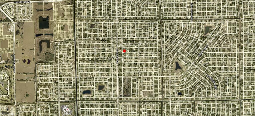 821 Carpenter St E Property Photo 2