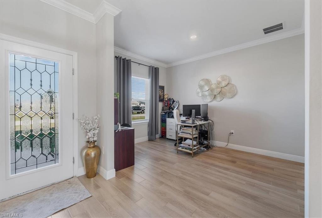 1025 Nw 7th Pl Property Photo 7