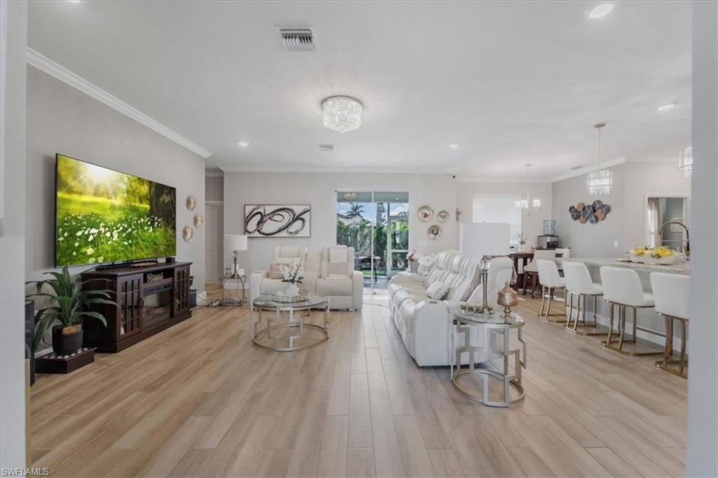 1025 Nw 7th Pl Property Photo 10