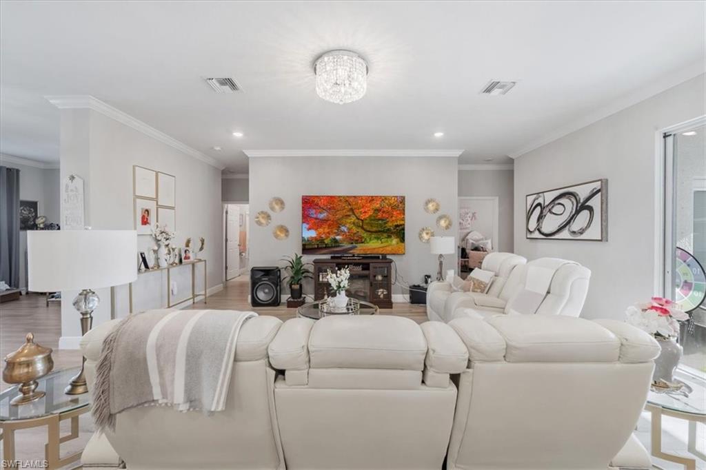 1025 Nw 7th Pl Property Photo 13