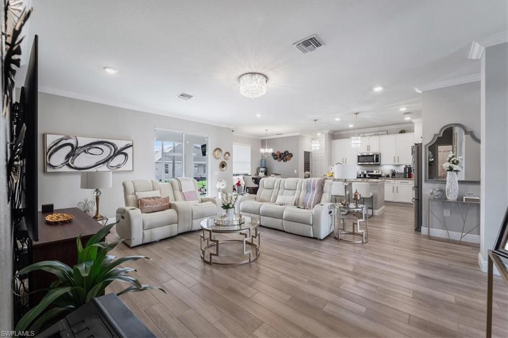 1025 Nw 7th Pl Property Photo 18