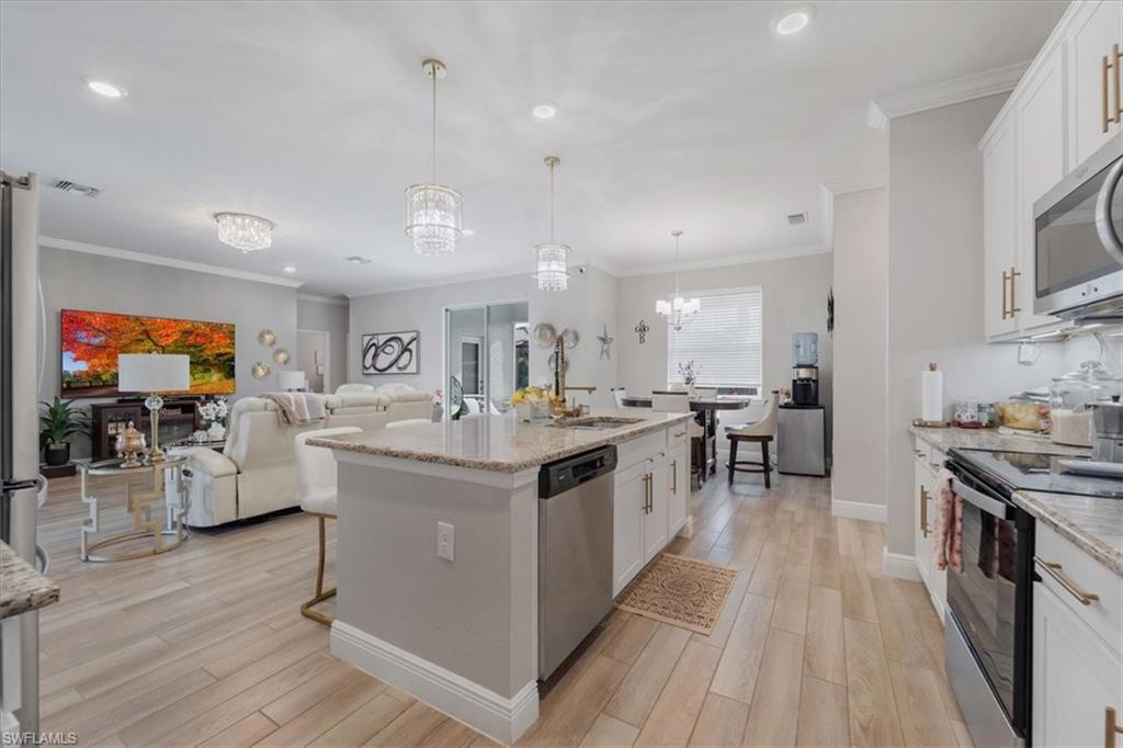 1025 Nw 7th Pl Property Photo 28