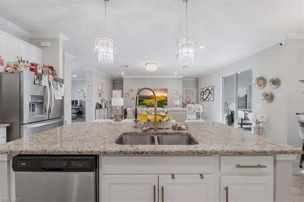 1025 Nw 7th Pl Property Photo 32