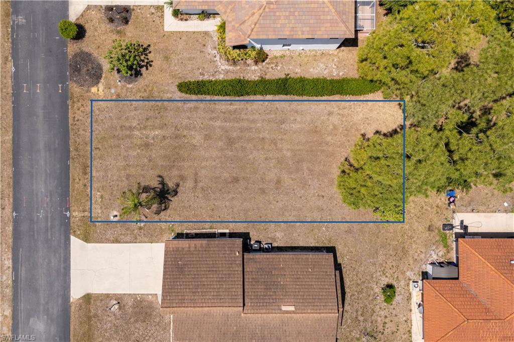11264 Coimbra Ln Property Photo 2