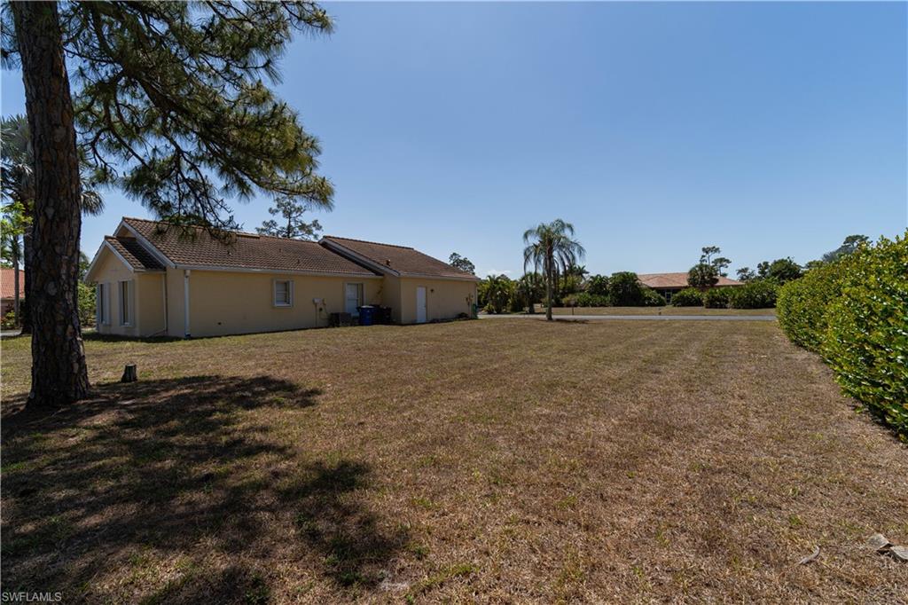 11264 Coimbra Ln Property Photo 17