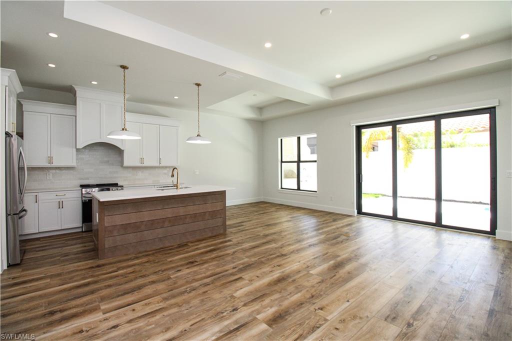 7972 Cordoba Pl Property Photo 6