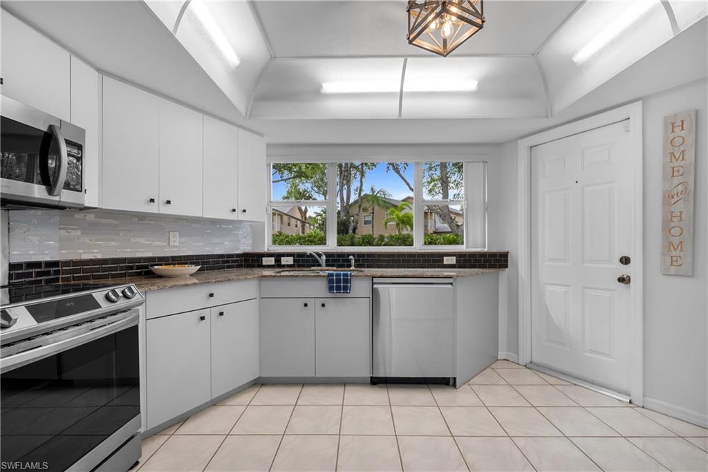 9828 Luna Cir # H104 Property Photo 6
