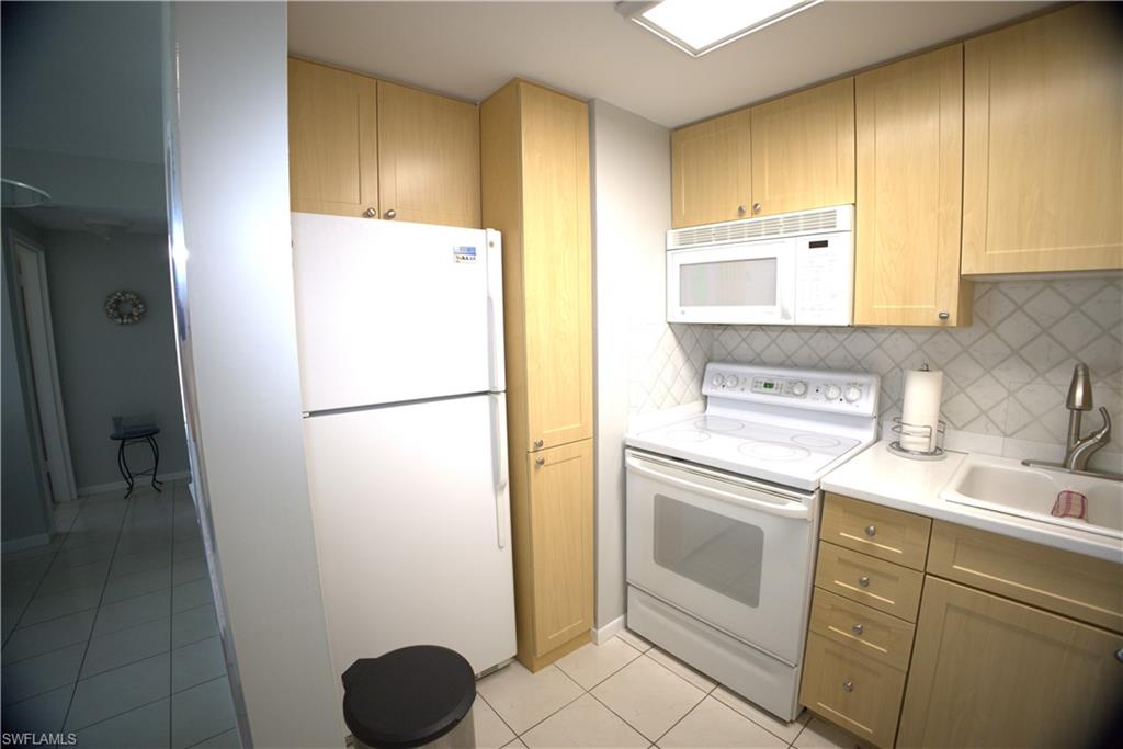 58 N Collier Blvd # 1103 Property Photo 3
