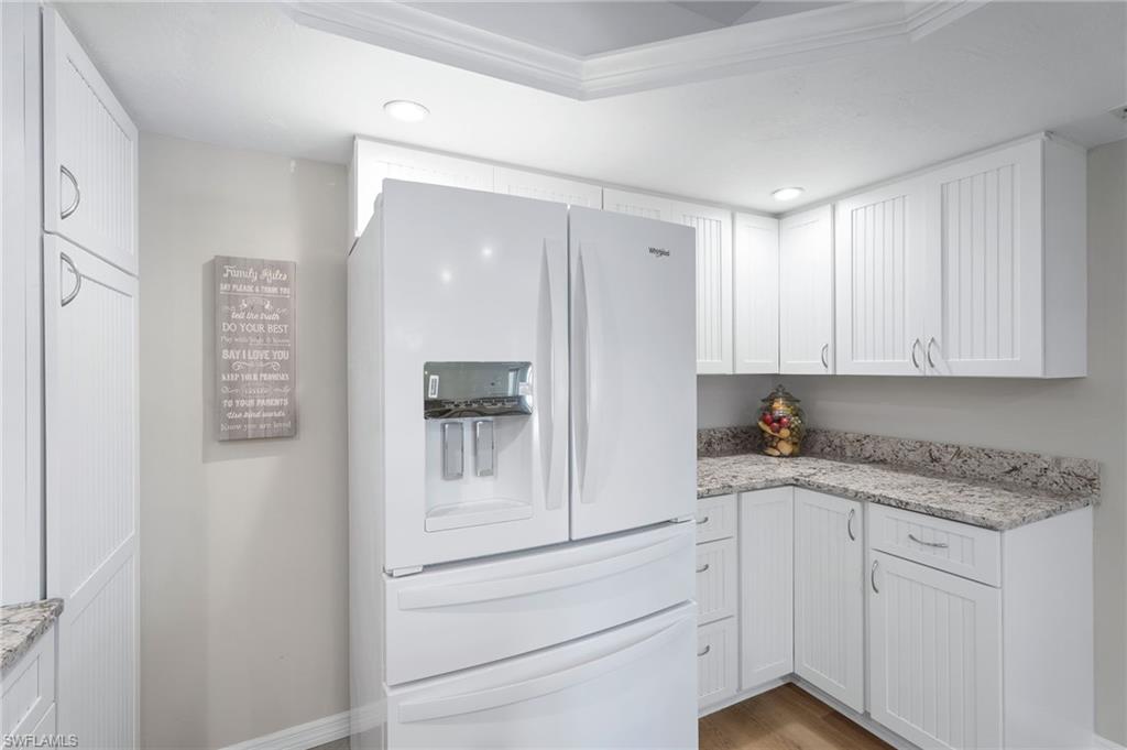 15630 Crystal Lake Dr # 103 Property Photo 10