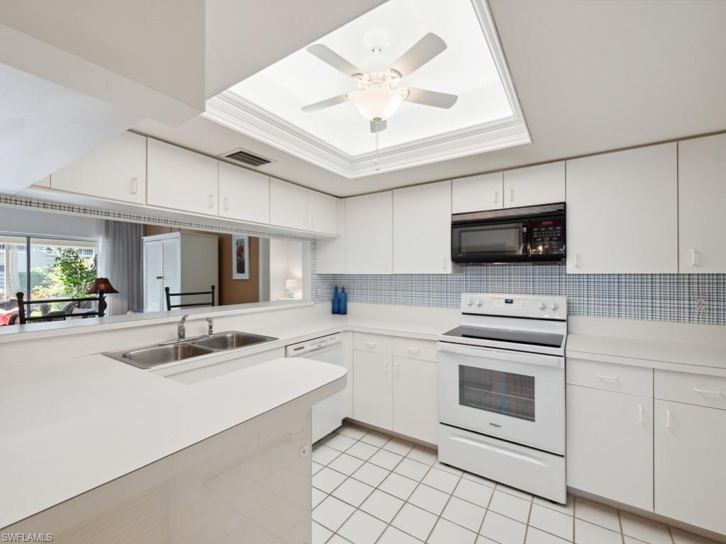 4141 Lake Forest Dr # 1511 Property Photo 11