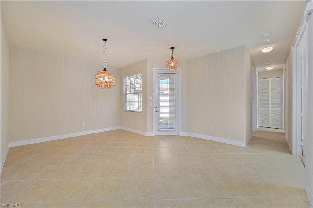 10486 Winged Elm Ln Property Photo 5