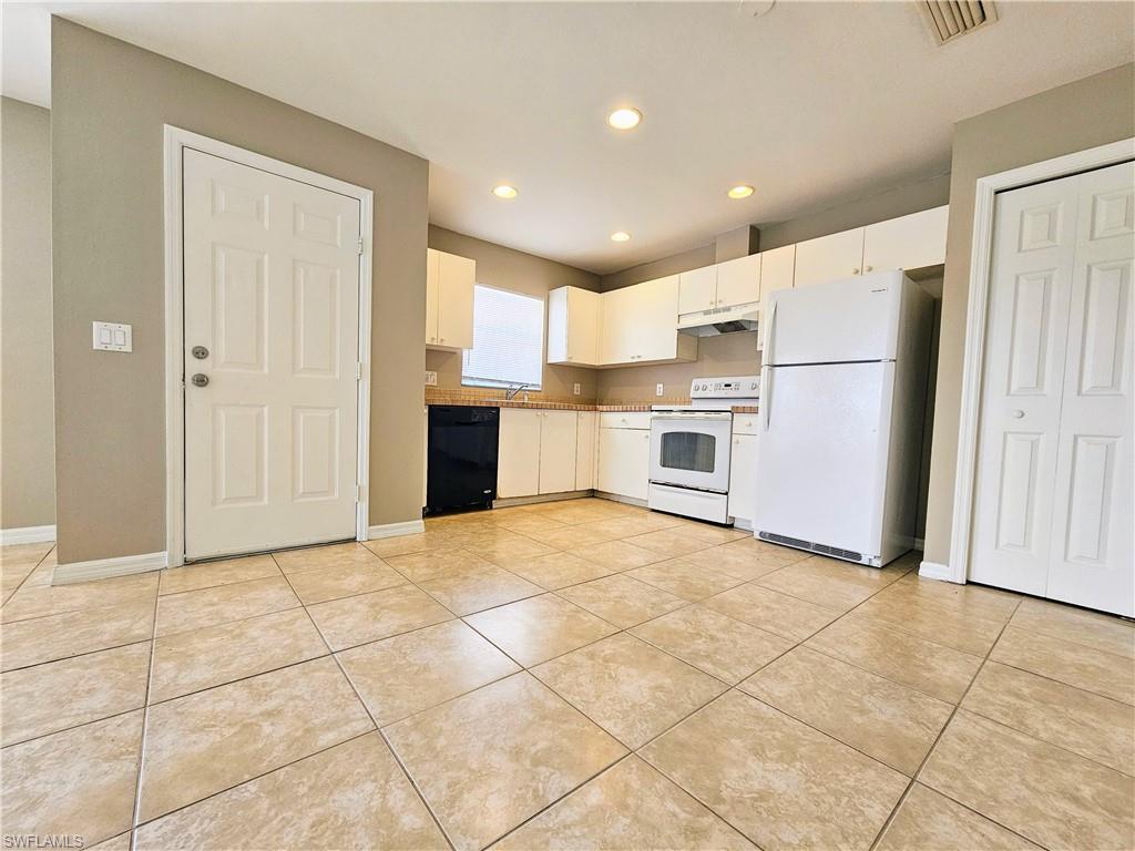 2600-2602 Leda Ave S Property Photo 9