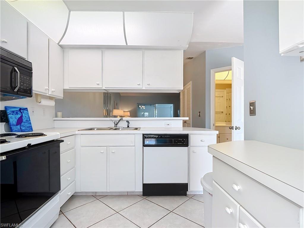 1025 Mainsail Dr 215 Property Photo 12