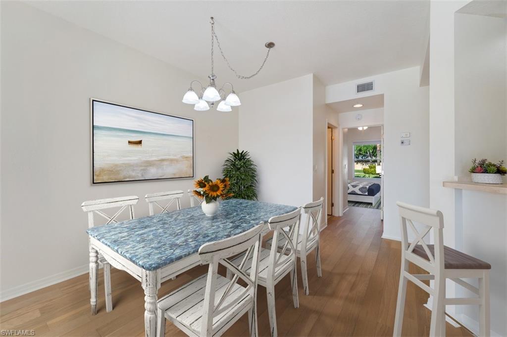 6560 Huntington Lakes Cir # 102 Property Photo 3