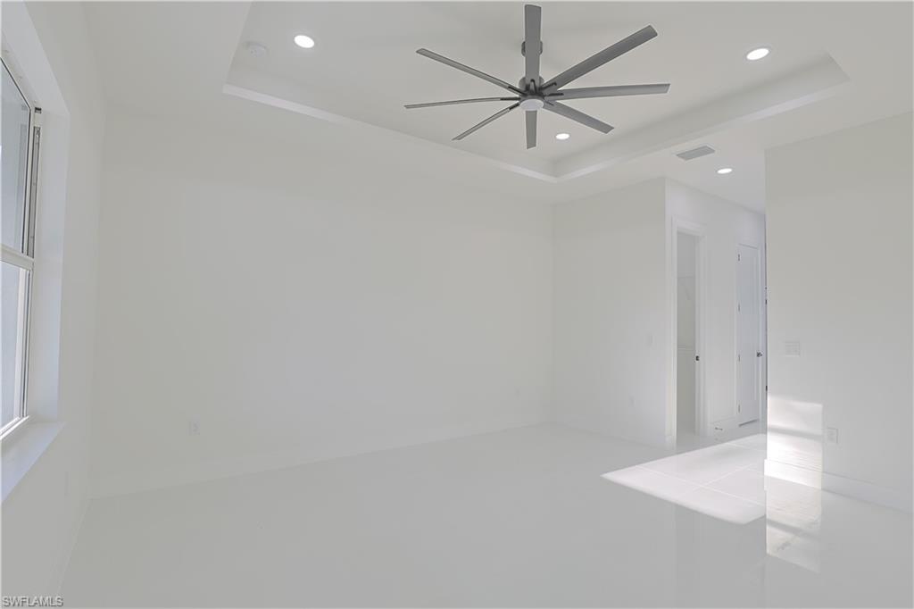 677 Delmonico St Property Photo 11