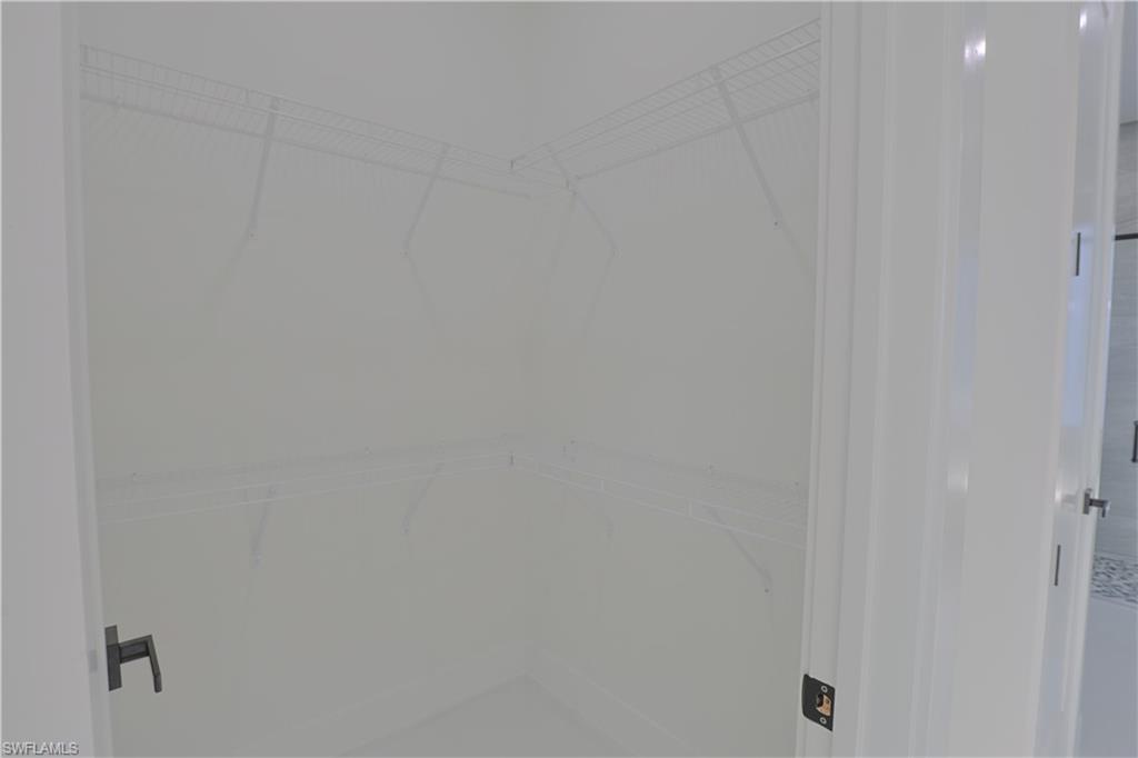 677 Delmonico St Property Photo 14