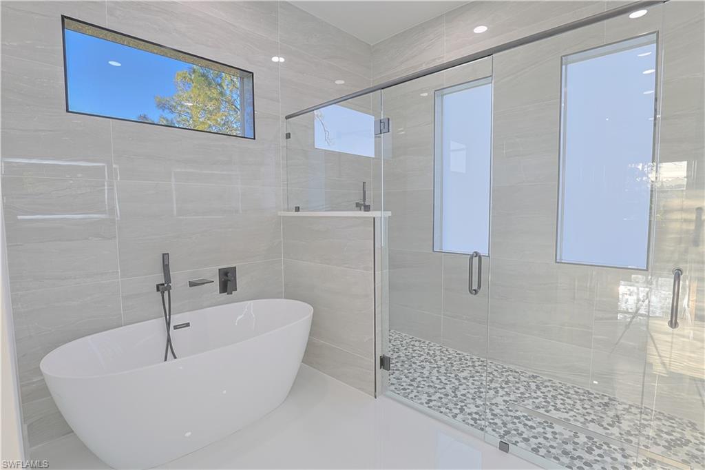 677 Delmonico St Property Photo 17
