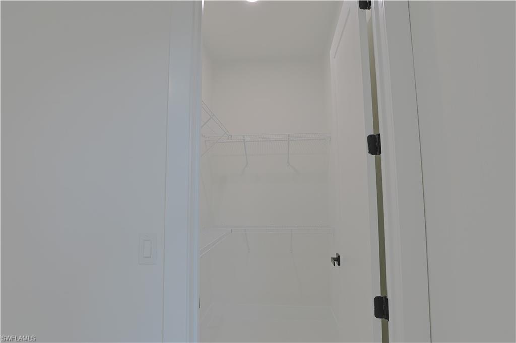 677 Delmonico St Property Photo 27