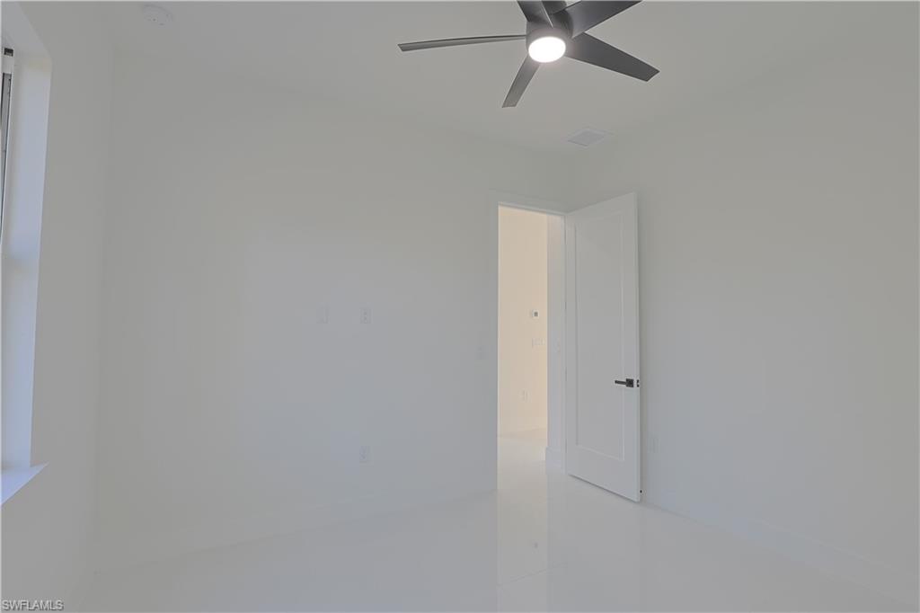 677 Delmonico St Property Photo 28