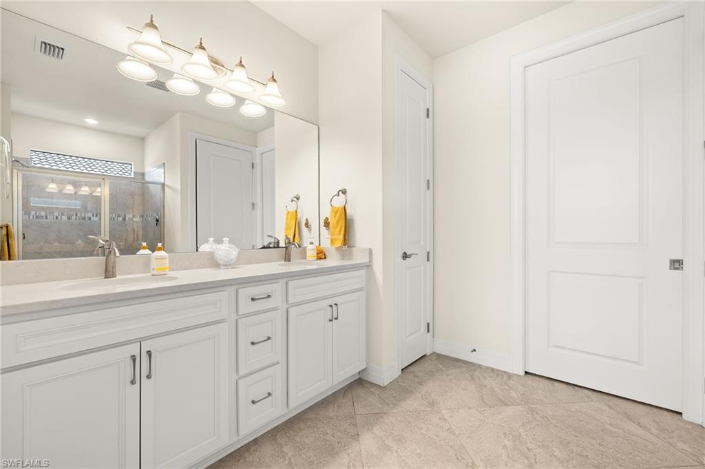 12022 Westmoreland Way Property Photo 15