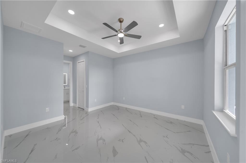 1095 Graystone Ave Property Photo 17
