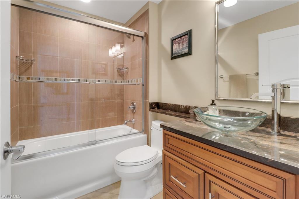 4650 Yacht Harbor Dr # 125 Property Photo 12