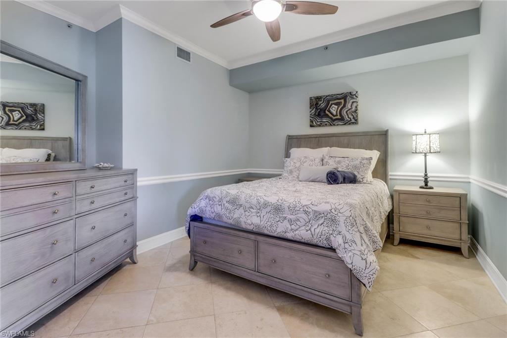 4650 Yacht Harbor Dr # 125 Property Photo 13