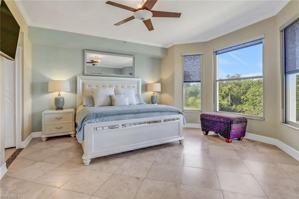4650 Yacht Harbor Dr # 125 Property Photo 14