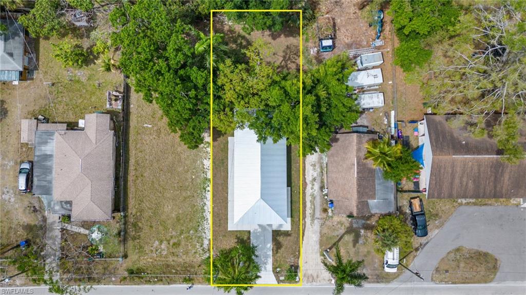 674 Pine St Property Photo 30