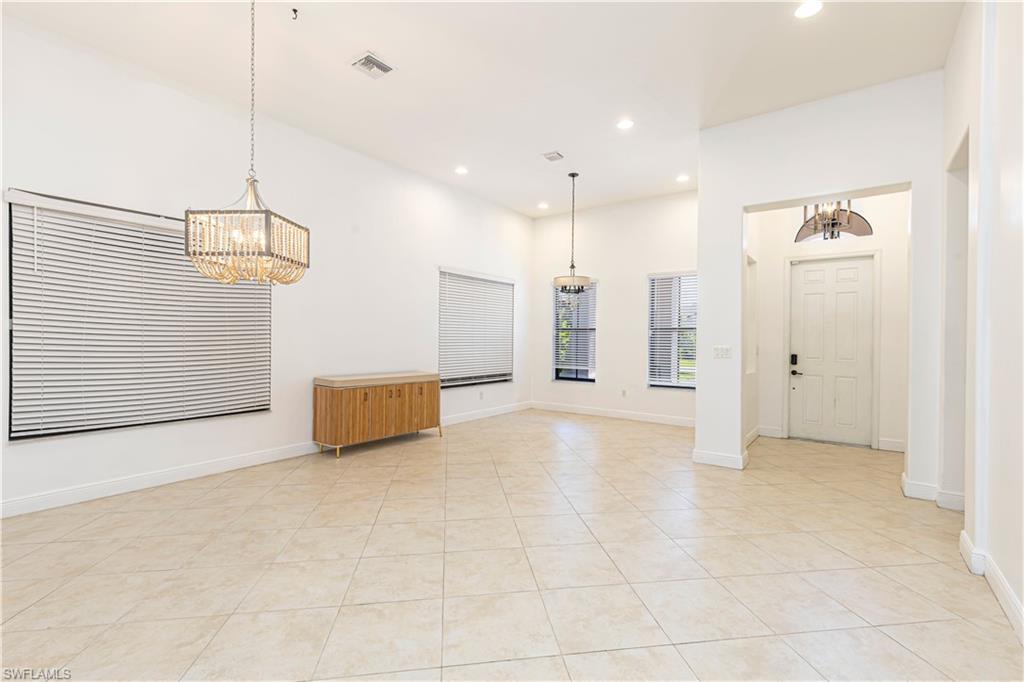 5189 Salerno St Property Photo 7
