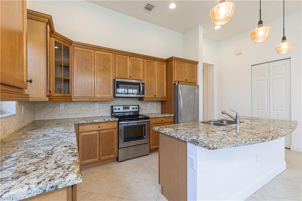 5189 Salerno St Property Photo 11