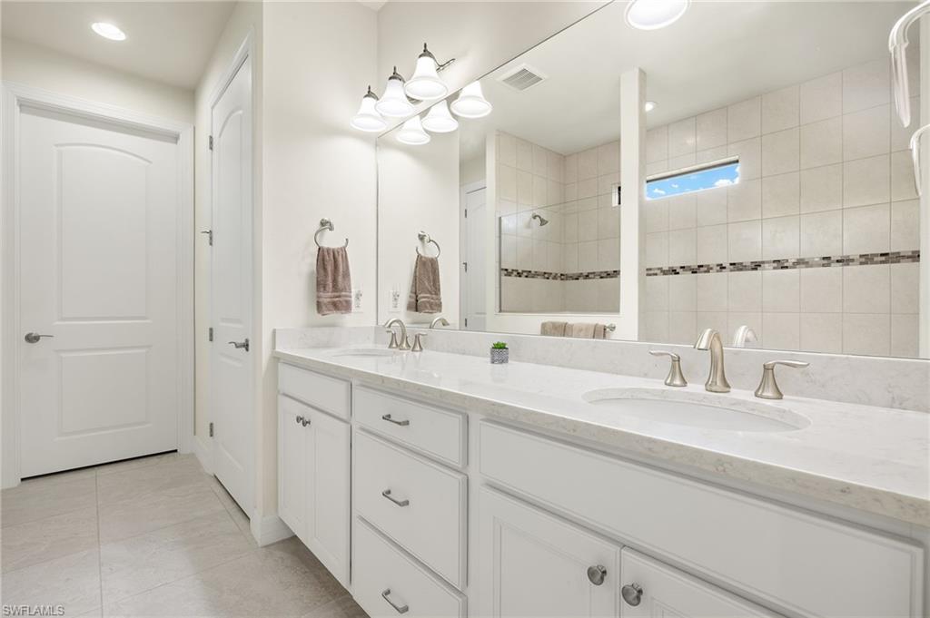 11811 Darcy Pl Property Photo 13