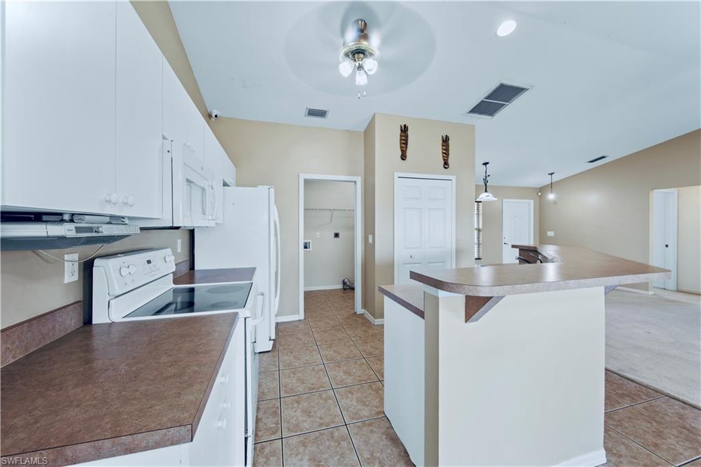 3326 12th St W Property Photo 10