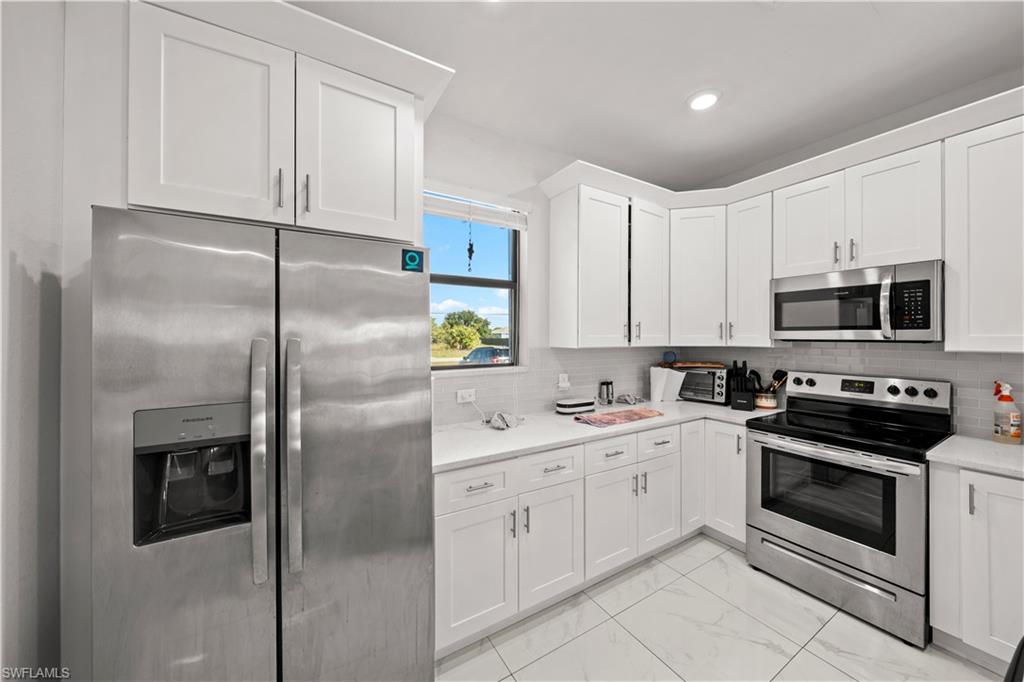 224 Chiquita Blvd N Property Photo 5