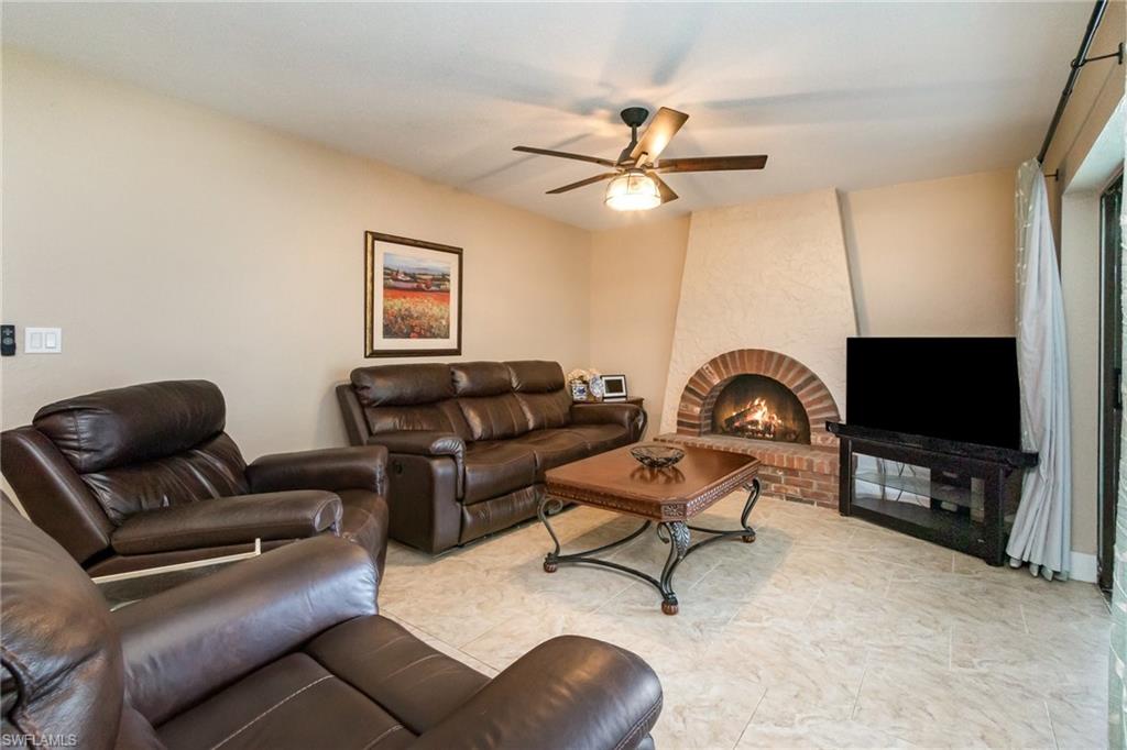 147 El Dorado Pkwy W Property Photo 6