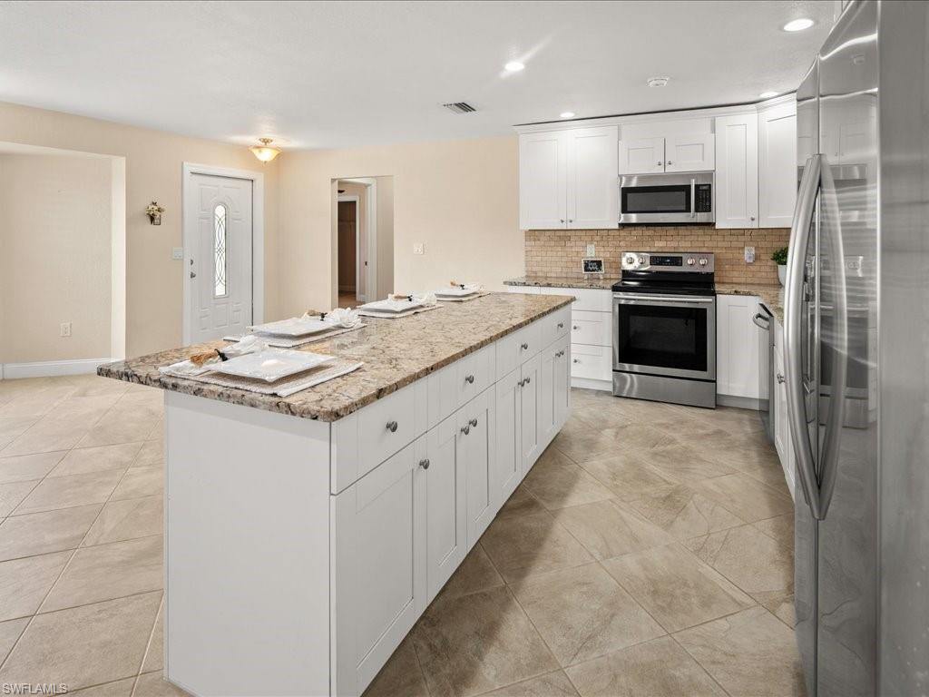 30 Hawaii Blvd # 30 Property Photo 9