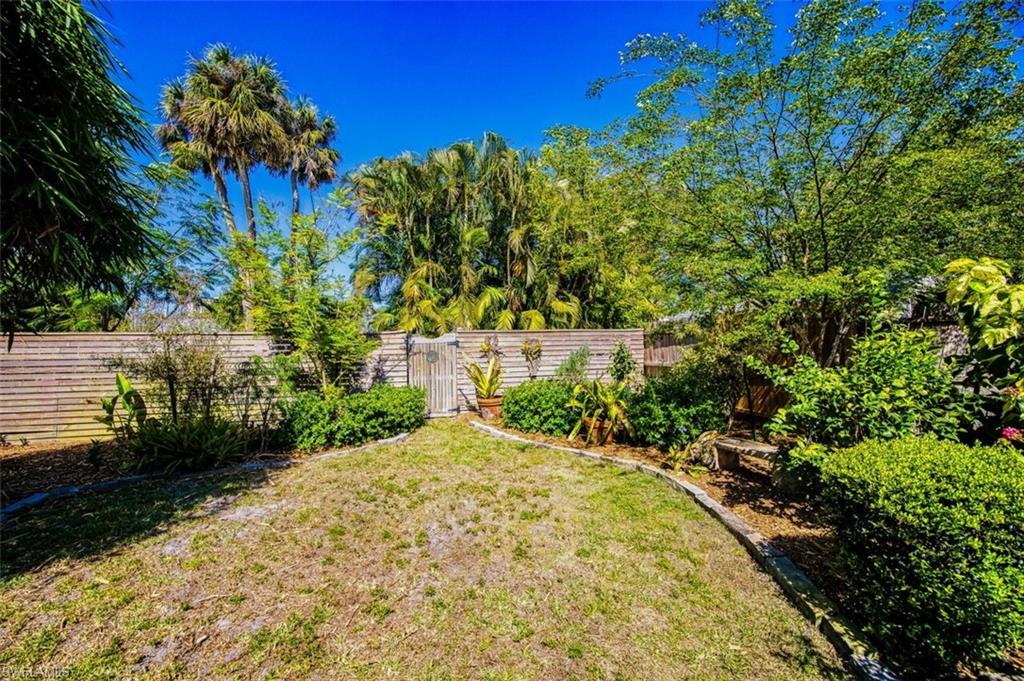 1623 Woodford Ave Property Photo 36